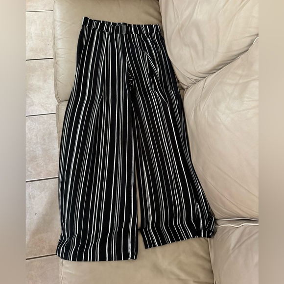 NWOT BLACK LABEL by CHICO’S Pleat-Front Striped Pants - Picture 9 of 17